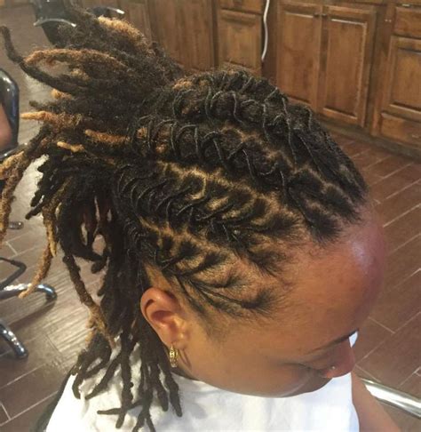 Half Updo For Medium Dreadlocks Dreadlock Hairstyles Dreadlock