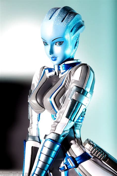 Kotobukiya Liara Tsoni Alien Female Mass Effect Figure Model