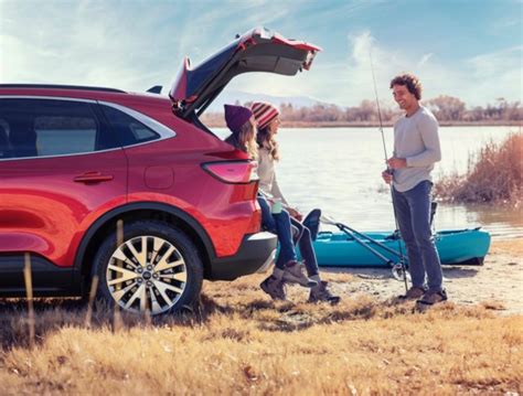 2020 Ford Escape Debuts With Two Hybrid Options The Torque Report