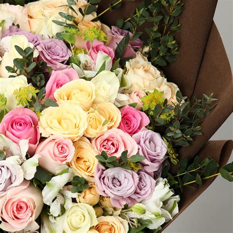 Online Bouquet Of Pastel Coloured Roses T Delivery In Uae Ferns N