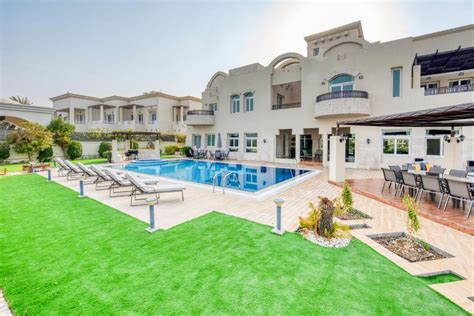 Ultra Luxurious 9br Villa In Emirates Hills By Deluxe Holiday Homes