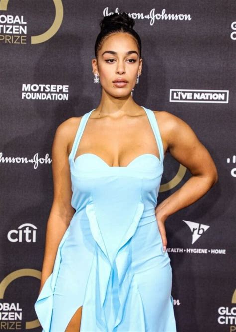 jorja smith big boobs showing nice cleavage in a thefappenist