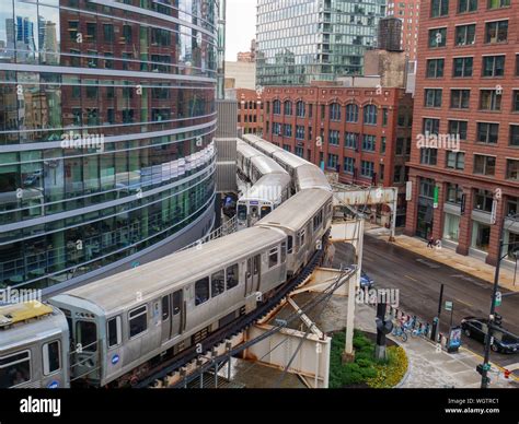 Cta Trenes Elevados En La S La Curva De Chicago Illinois Fotografía