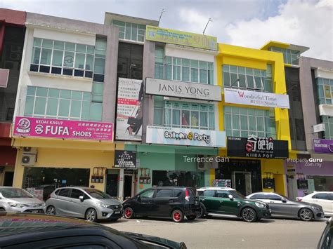 You can use our simple online swift code lookup tool to find hong leong bank berhad, johor bahru, johor swift code details quickly. AUSTIN HEIGHTS 8 AVENUE 3 STOREY SHOP NEAR OLDTOWN CAFE ...