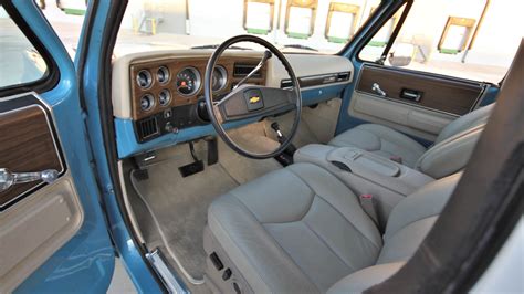 A Restomod Chevrolet K5 Blazer Convertible The Perfect Classic 4x4