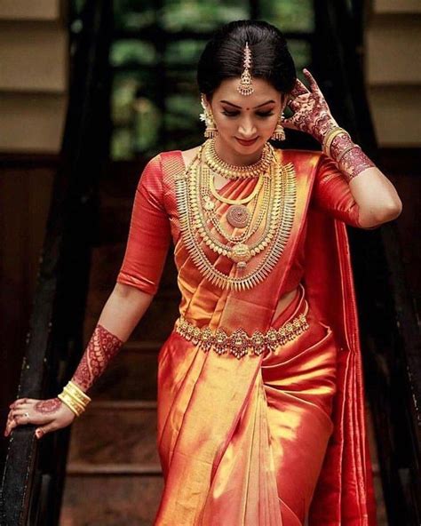 Zarine Khan Hot Photos In Red Saree At Indian Wedding