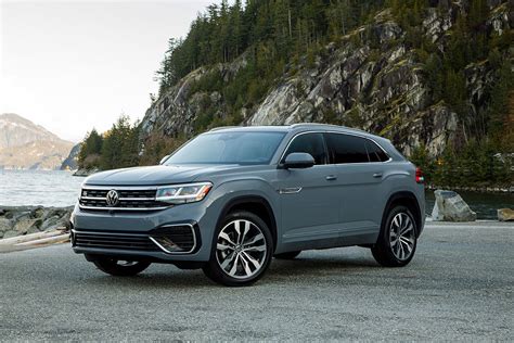 The cross sport lowers the atlas' roofline to 67.8 inches (down 2.3) and shortens the suv's overall length to 195.5 inches (5.2 less). Auto review: VW Atlas Cross Sport: Fewer passengers means ...