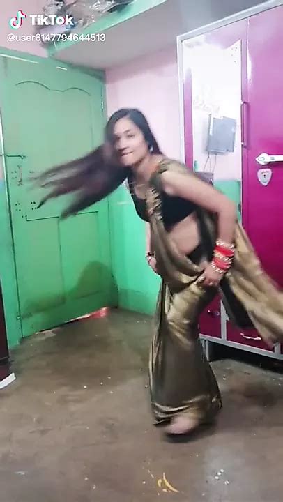 Desi India Sangat Seksi Gadis Dengan Payudara Seksi And Juicy Pantat