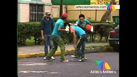 Los Destrampados Mareando A La Gente Youtube