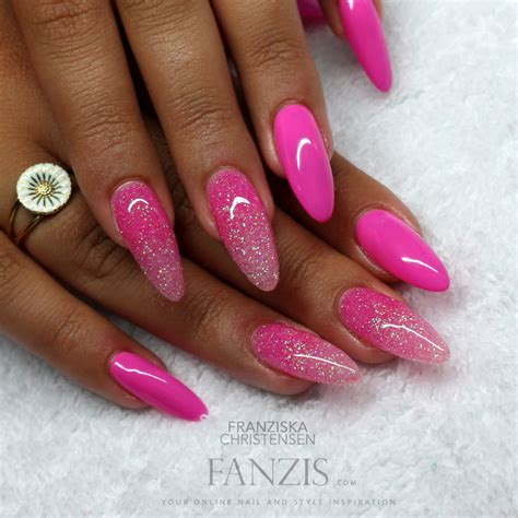 nail art tutorial pink glitter gradient