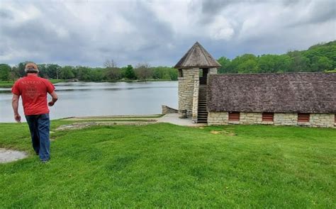 The Richmond Spring Trail Is A Beautiful Short And Sweet Hike In Iowa