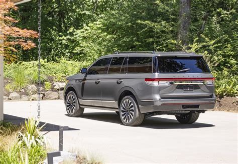 2022 Lincoln Navigator Debuts With New Tech Fresh Appearance