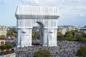 Christo and Jeanne-Claude’s wrapped Arc de Triomphe opens to the public ...