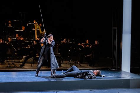 Oper Leipzig Zeigt Premiere Von Verdis Il Trovatore