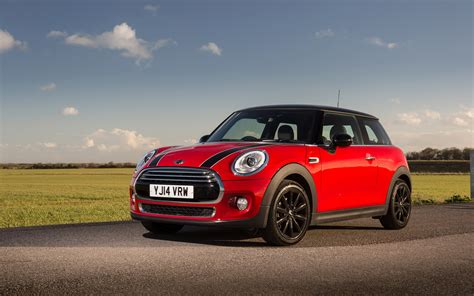 This is great if your life involves being in conditions where you might drop your phone or need to use it in unstable situations. 2014 Mini Cooper D Wallpaper | HD Car Wallpapers | ID #4308