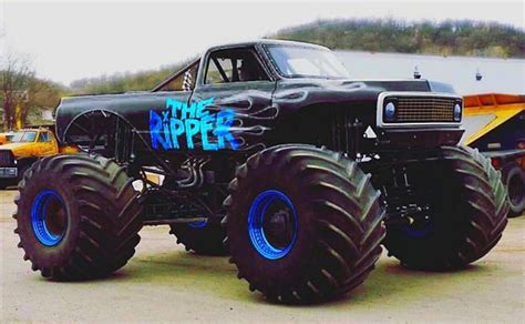 Pin By Joseph Opahle On New School Monsters Big Monster Trucks