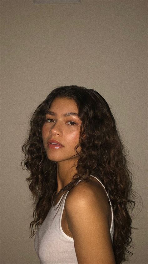 Zendaya Aesthetic Wallpapers Wallpaper Cave