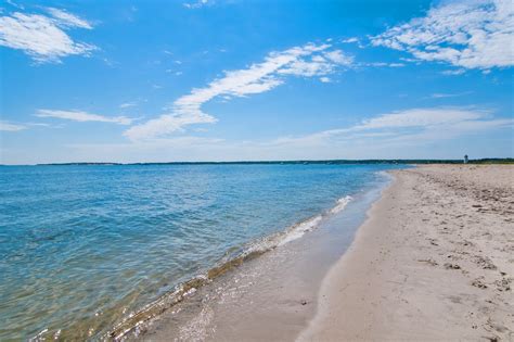 10 Best Beaches On Marthas Vineyard Discover The Top Beach Areas On