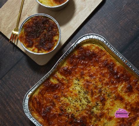 Shepherds pies are also a very popular dish during christmas, as its an appropriate dish for families to gather and enjoy. Shepherd's Pies Singapore (Blog)-1 | oo-foodielicious