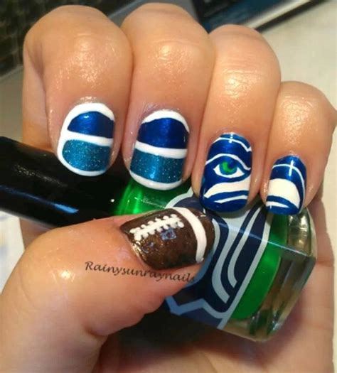 11 Nail Art Designs To Rock On Super Bowl Sunday Nails Seahawks