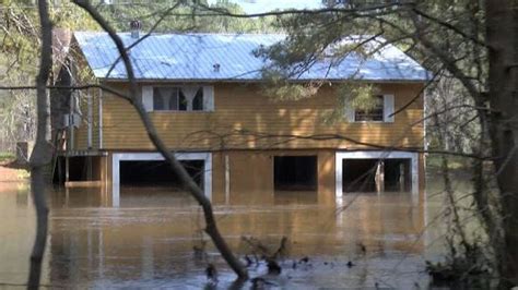 Cross Lake Residents Clean Up Sabine River Flooding Continues