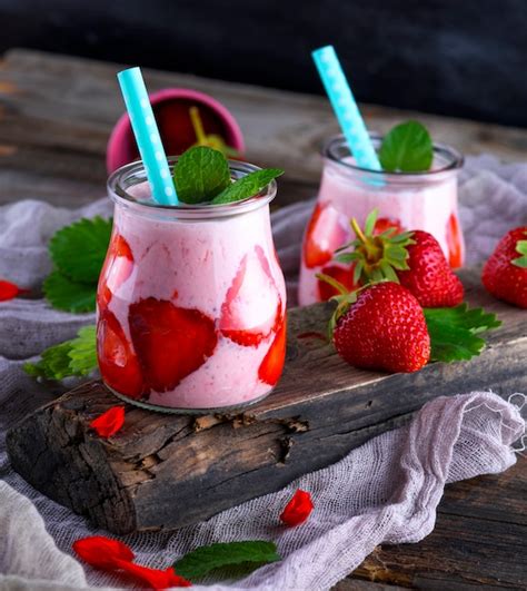 Premium Photo Smoothies Of Fresh Strawberries