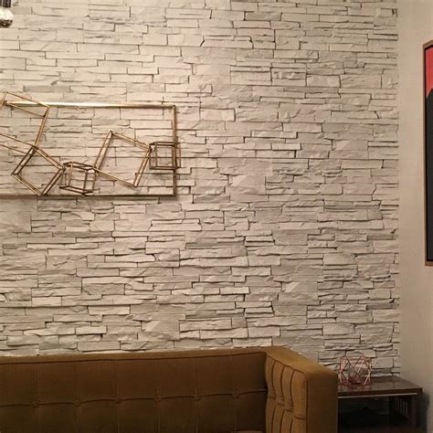20 Stacked Stone Accent Wall