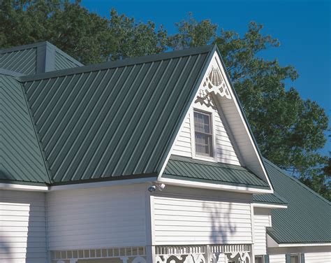Residence Max Rib Panel In Evergreen Metal Roof Panels Metal Roof
