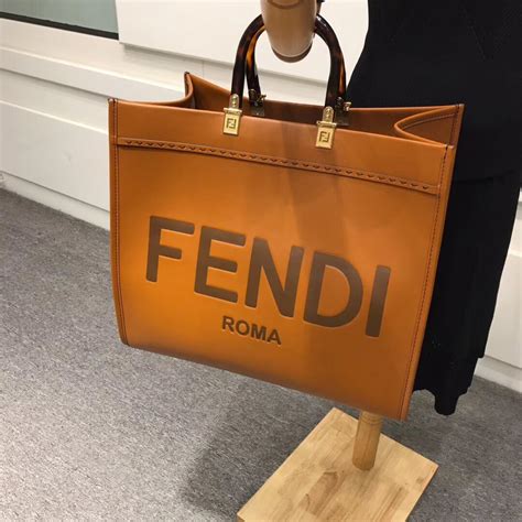 Fendi Sunshine Shopper Tote Bag 40cm Calfskin Leather Spring/Summer ...