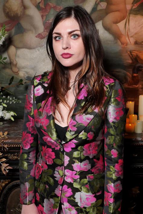 Frances Bean Cobain & Courtney Love - Maria Carla Boscono ...