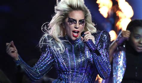 Lady Gaga Instagram Cantante Expone Extraña Terapia Al Terminar Sus