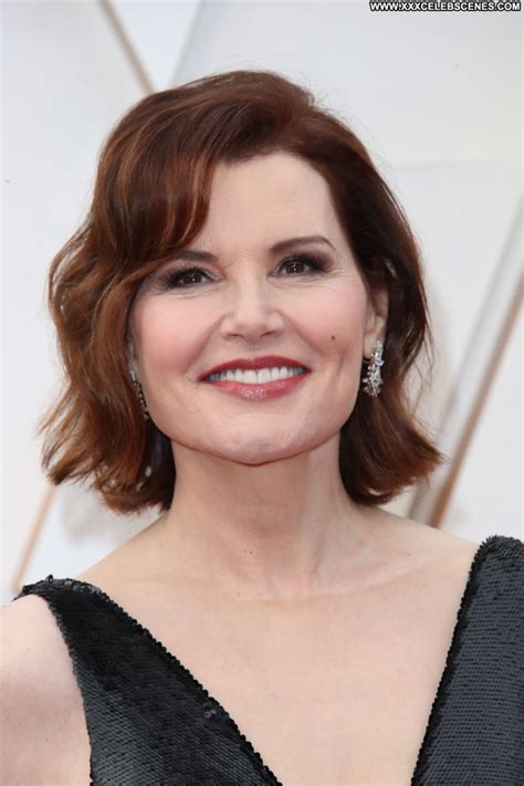 Geena Davis Beautiful Celebrity Sexy Babe Posing Hot Famous And
