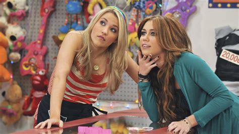 On Monday March The Two Hannah Montana Alums A K A Miley Stewart Hannah Montana And