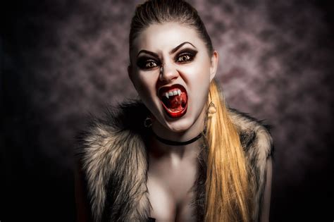pin by david john on vampire halloween face makeup vampire girls halloween face