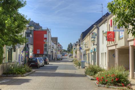 Nous élaborons ensemble votre logo, votre charte graphique. La Chapelle-sur-Erdre : un havre de paix au nord de Nantes ...