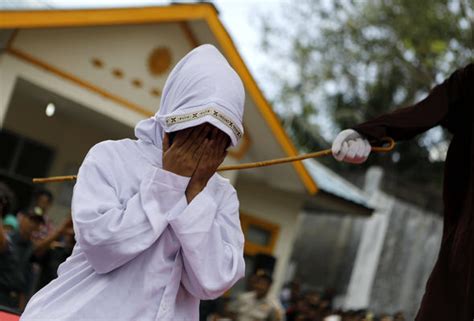 Man Caned Until He Collapses As Sharia Law Cops Whip Him For Sex Before