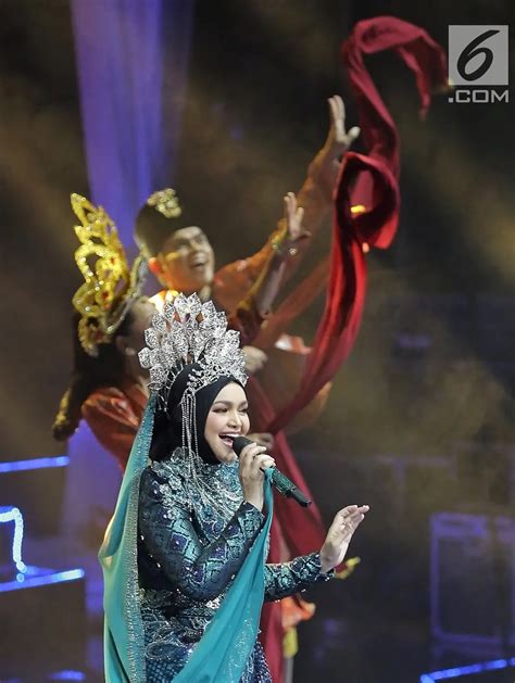 Foto Siti Nurhaliza Tampil Memukau Saat Konser Di Jakarta Foto