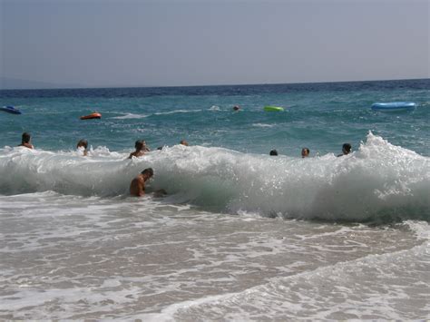 File Jagodna Beach Waves Hvar Wikimedia Commons
