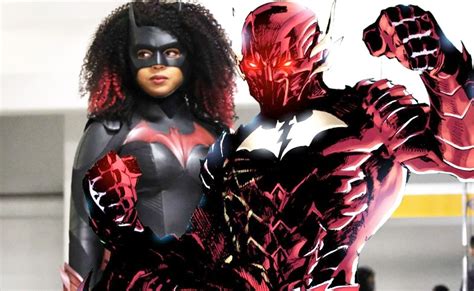 Fotos do set da 9ª temporada de The Flash revelam Batwoman vs Red