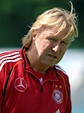 Horst Hrubesch: Das Geheimnis seines Erfolgs :: DFB - Deutscher Fußball ...