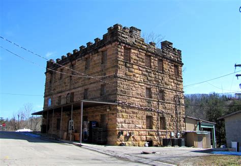 Old Scott County Jail at Huntsville, TN. I've seen this building near