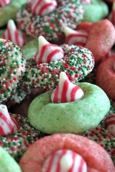 'tis the season for all of our favorite holiday treats. 50 Easy Christmas Cookie Ideas - The WoW Style