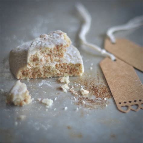 Magari quando le arance saranno decenti, ma visto il calo di temperature. breakfast at lizzy's: Biscotti integrali all'arancia