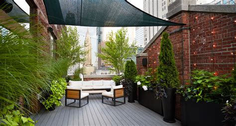 Midtown Manhattan Rooftop Garden Traditional Deck