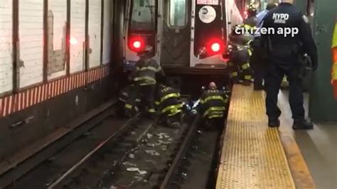 Watch Woman Rescued After Being Hit By L Train Subway In Brooklyn Abc7 New York
