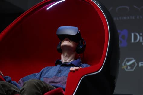 Voyager 360 Degree Vr Chair Visits Digital Worlds News College Of