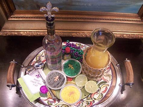 King cake the story behind one of mardi gras' most popular foods dates back to the middle as with zulu coconuts, however, fear of lawsuits has led to changes in the king cake tradition: The Uptown Acorn: King Cake Vodka, y'all