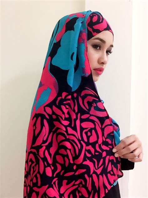 pin di asiah su beautiful hijab~shawl~scarf niqab~khimar