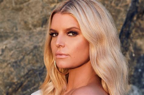 Jessica Simpson Launches Sultry Fiend Fragrance Billboard