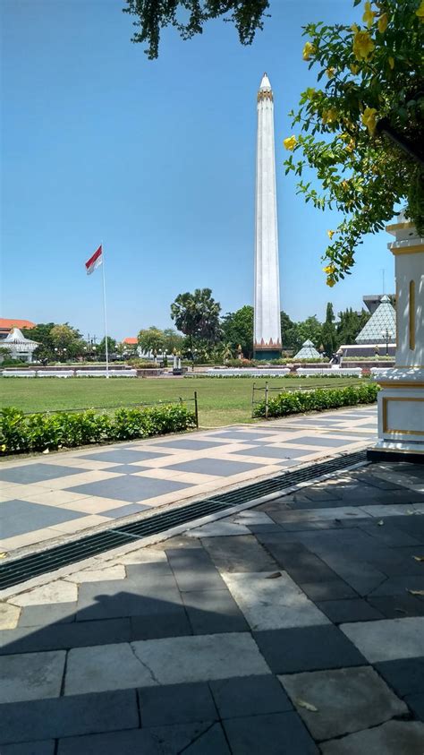 Tugu Pahlawan Monumet Of Hero By Bimbimromeong On Deviantart